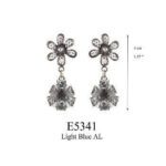 Retrochic Earrings Tiny Daisy W. Embraced E5341 Yvone Christa Earrings 5