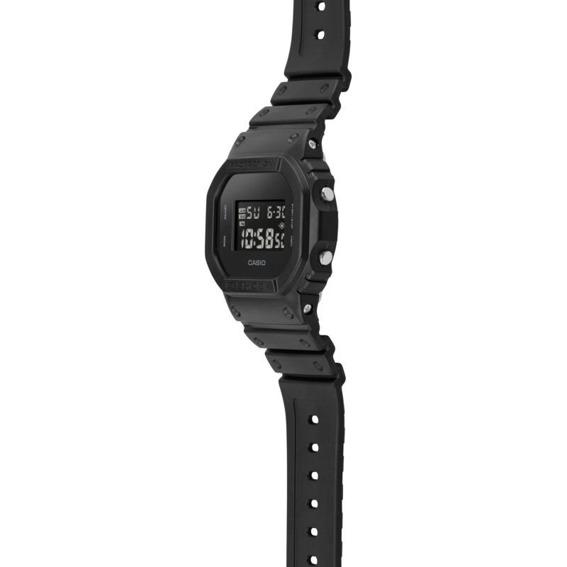 DW-5600UBB-1 CASIO 7