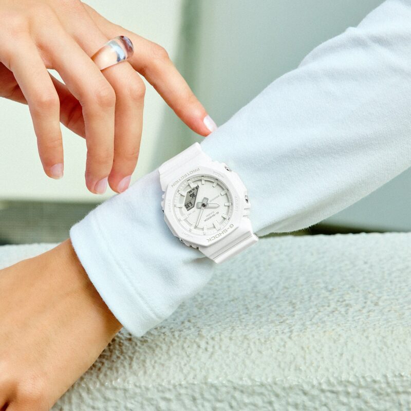 GMA-P2100-7A CASIO 3